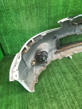 БАМПЕР НА MITSUBISHI GRANDIS NA4W