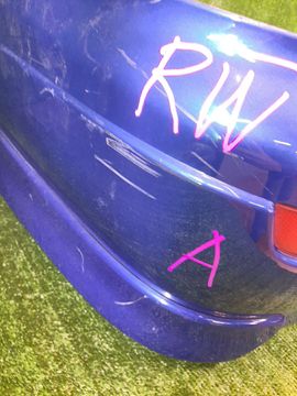 БАМПЕР НА NISSAN AVENIR W11