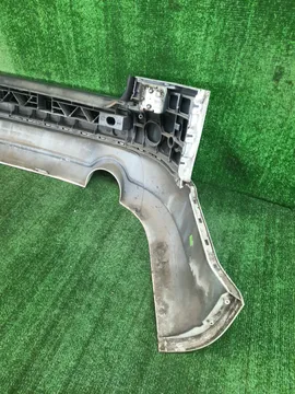 БАМПЕР НА AUDI A4 8E