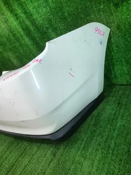 БАМПЕР НА TOYOTA PRIUS NHW20