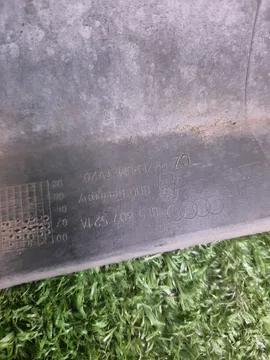 БАМПЕР НА AUDI A4 8EC