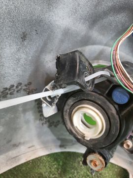 БАМПЕР НА TOYOTA CROWN MAJESTA UZS207