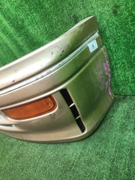 БАМПЕР НА TOYOTA HIACE KZH100G