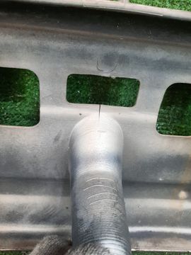 БАМПЕР НА TOYOTA HIACE KZH100G