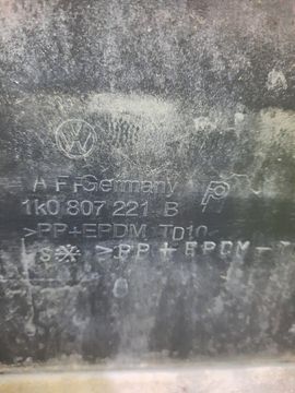 БАМПЕР НА VOLKSWAGEN GOLF 1K5