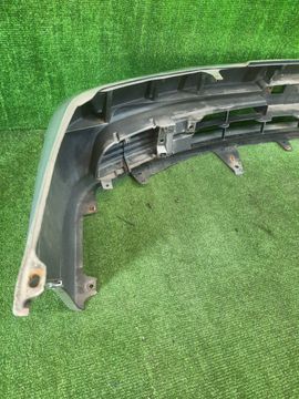 БАМПЕР НА TOYOTA CARINA AT211