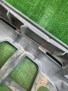 БАМПЕР НА MAZDA BONGO SK82V