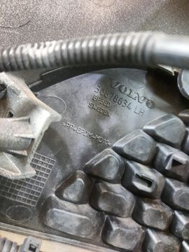 БАМПЕР НА VOLVO V70 BW56