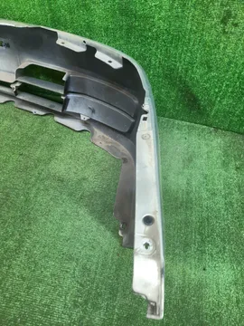 БАМПЕР НА NISSAN LIBERTY RM12