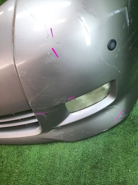 БАМПЕР НА TOYOTA ISIS ZNM10G