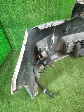 БАМПЕР НА TOYOTA PRIUS ZVW30