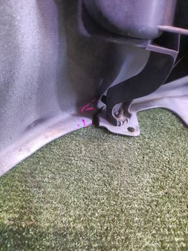 БАМПЕР НА TOYOTA ISIS ZNM10G