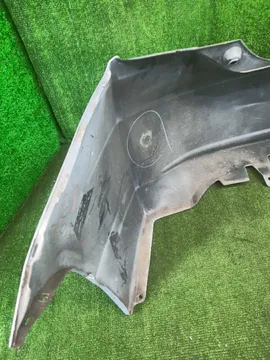 БАМПЕР НА TOYOTA PRIUS ZVW30