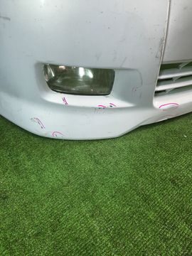 БАМПЕР НА TOYOTA ISIS ZNM10G