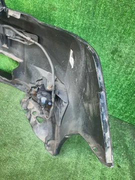 БАМПЕР НА TOYOTA VOXY ZRR70G