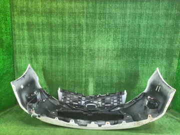 БАМПЕР НА TOYOTA PRIUS ZVW30