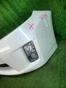 БАМПЕР НА TOYOTA PRIUS ZVW30