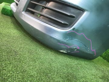 БАМПЕР НА TOYOTA ISIS ZNM10G