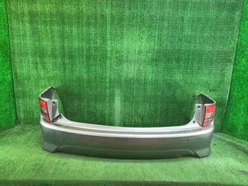 БАМПЕР НА TOYOTA ISIS ZGM10