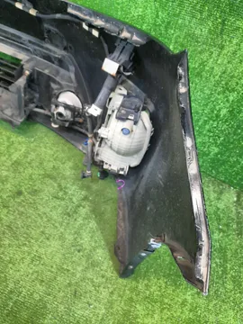 БАМПЕР НА TOYOTA PRIUS ZVW30