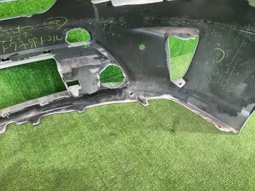 БАМПЕР НА TOYOTA PRIUS ZVW30