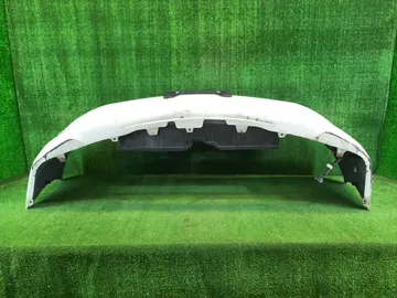 БАМПЕР НА TOYOTA PRIUS ZVW30