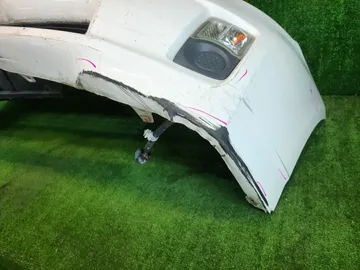 БАМПЕР НА TOYOTA PRIUS ZVW30