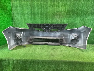 БАМПЕР НА TOYOTA PRIUS ZVW30