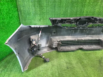 БАМПЕР НА TOYOTA PRIUS ZVW30