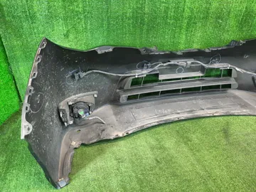 БАМПЕР НА NISSAN SERENA C26