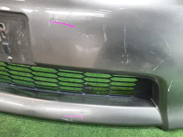 БАМПЕР НА TOYOTA ISIS ZNM10