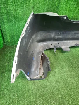 БАМПЕР НА TOYOTA PRIUS NHW20