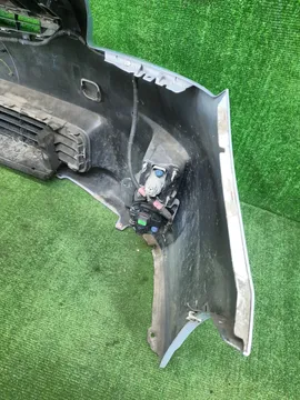БАМПЕР НА TOYOTA PRIUS ZVW30