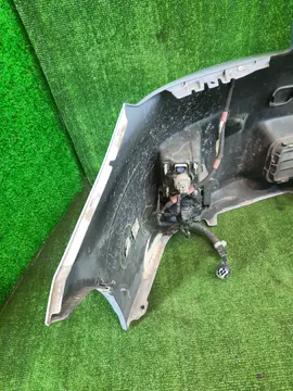 БАМПЕР НА TOYOTA PRIUS ZVW30