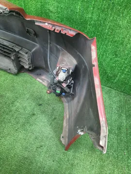 БАМПЕР НА TOYOTA PRIUS ZVW30