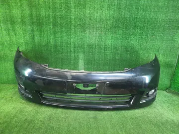 БАМПЕР НА TOYOTA ISIS ZNM10G