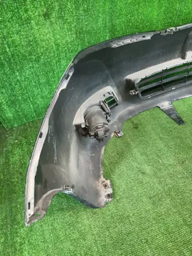 БАМПЕР НА TOYOTA ISIS ZNM10G