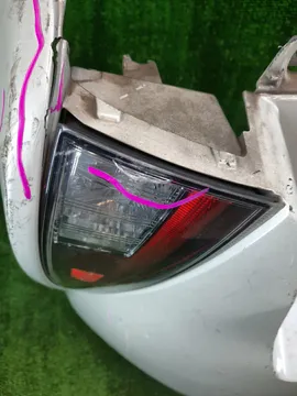 БАМПЕР НА TOYOTA PRIUS ZVW50