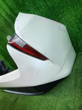 БАМПЕР НА TOYOTA PRIUS ZVW50