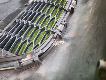 БАМПЕР НА NISSAN FUGA Y50