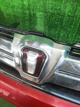 БАМПЕР НА TOYOTA ISIS ZGM10