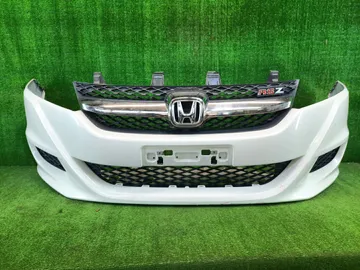 БАМПЕР НА HONDA STREAM RN6
