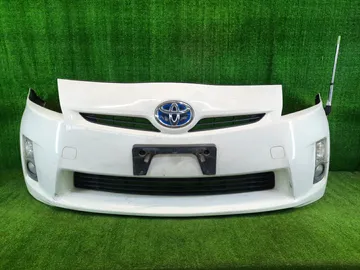 БАМПЕР НА TOYOTA PRIUS ZVW30
