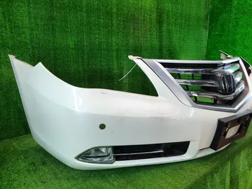 БАМПЕР НА HONDA LEGEND KB2