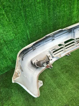 БАМПЕР НА TOYOTA PROGRES JCG10