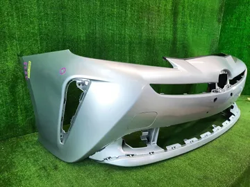 БАМПЕР НА TOYOTA PRIUS ZVW51