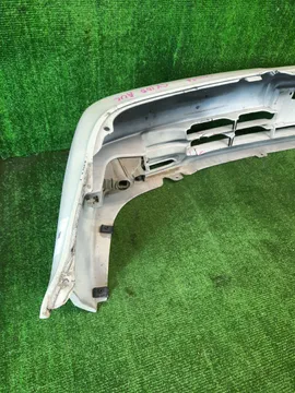 БАМПЕР НА TOYOTA CRESTA GX100