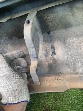 БАМПЕР НА TOYOTA COROLLA EE111