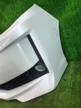 БАМПЕР НА TOYOTA VOXY ZRR80