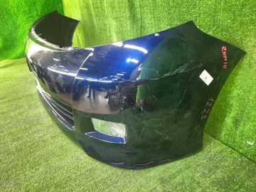 БАМПЕР НА TOYOTA ISIS ZNM10